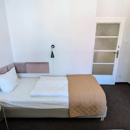 Flat In -503- * Prag